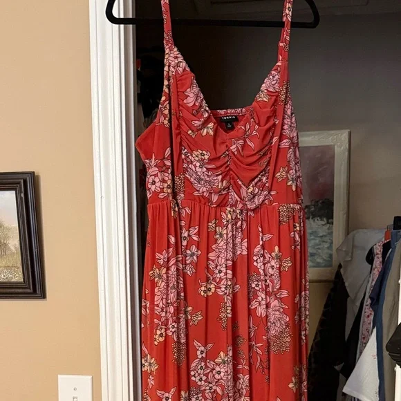 Red Floral Maxi Dress with Ruched Bodice - Picture 2 of 2